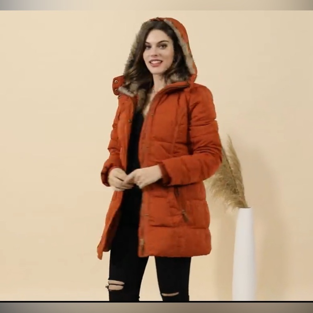 NWOT- Remikstyt Woman’s Winter Coat Down Jacket, Zipper Hood, Faux Fur Inside - Picture 7 of 16